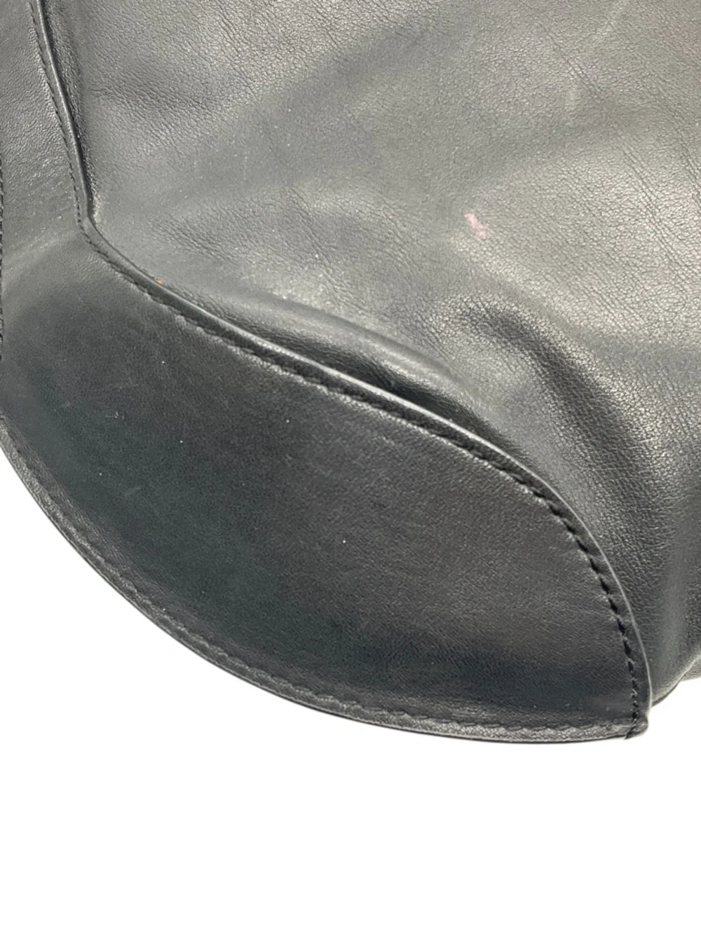 FENDI VINTAGE BLACK LEATHER HOBO BAG WITH GOLD HARDWARE